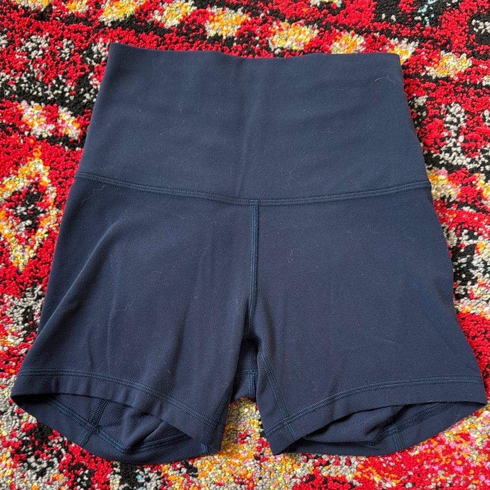High-Waisted Lululemon Align Shorts Sz 2 4” inseam